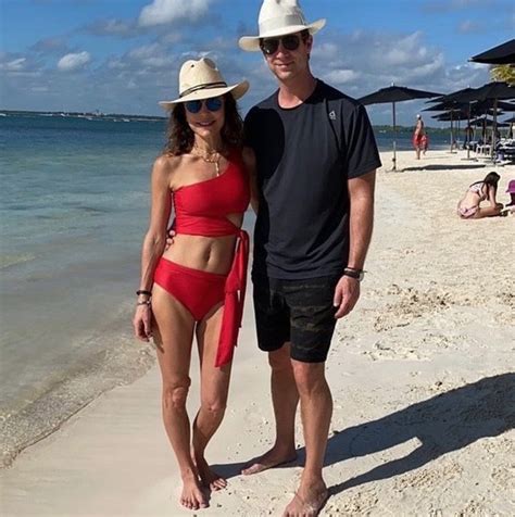 andy cohen reunites with ex rhony star bethenny frankel in the hamptons after year long feud