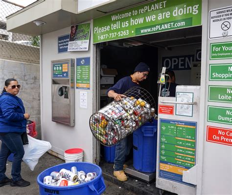 Watchdog Group Seeks Overhaul Of Californias Recycling Program