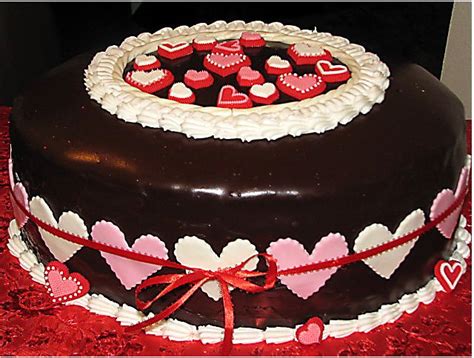 47 valentines birthday cakes ranked in order of popularity and relevancy. Big chocolate be my valentine cakes.JPG (1 comment)