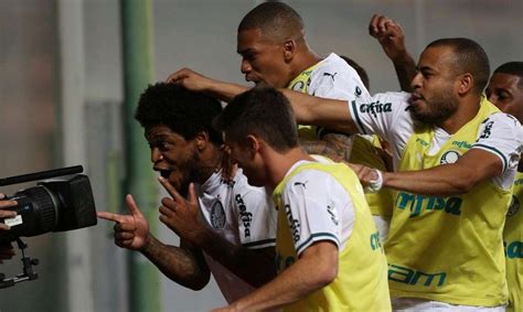 O palmeiras de abel ferreira joga, diante do finalista vencido da época passada, a 1.ª mão da final da libertadores. Copa do Brasil: Palmeiras vence o América em Minas e é ...