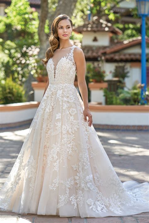 T212015 Romantic Embroidered Lace Ball Gown Wedding Dress