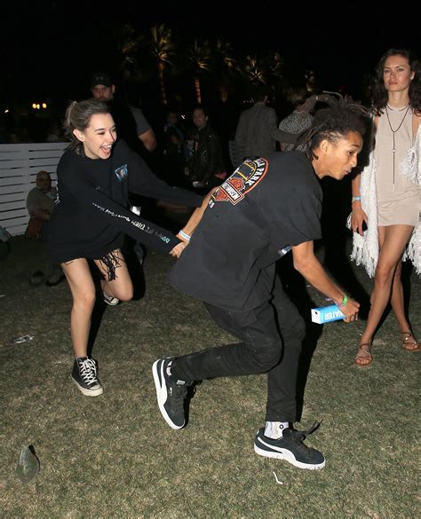 13 Of The Coolest Celebrity Couples At Coachella Couples Doing Cute