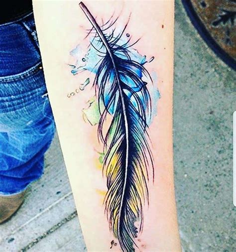 It gives a beautiful look to your body. 50 Beautiful Feather Tattoo Designs | Page 2 of 5 ...