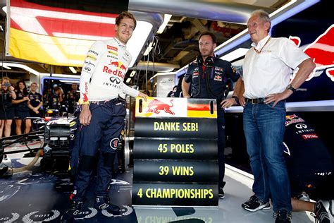 Hamilton starts from pole position, ahead of red bull's mark webber. Vettel mégis a Red Bullnál köthet ki | Az online férfimagazin