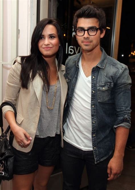 Camp rock demi lovato and joe jonas. Demi Lovato and Joe Jonas | Demi and joe, Joe jonas, Demi ...