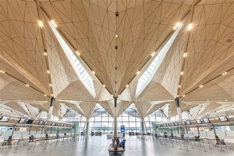 9 Striking Airline Terminals That Inspire Travel Airport Design