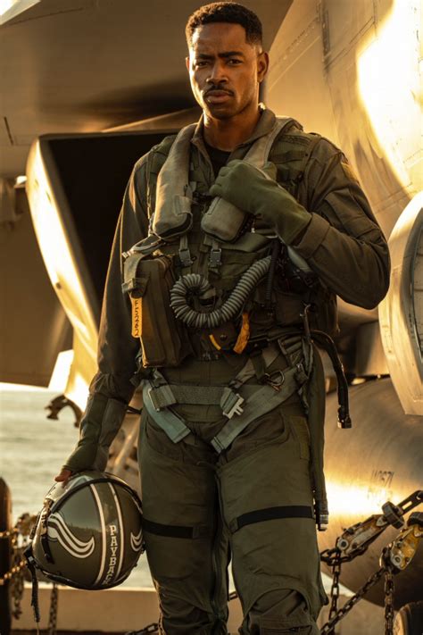Top Gun Maverick Images Show Off The New Pilots Lrm