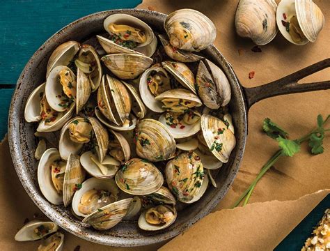 Grilled Clams With Garlic Butter And Lime Recipe Grilled Clams