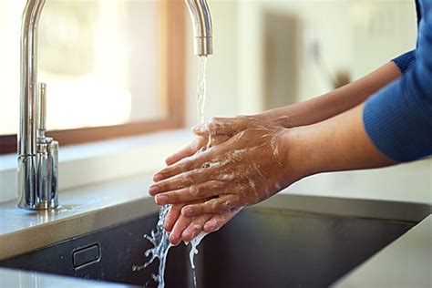 The color wash trope as used in popular culture. Is it better to use hot or cold water to wash your hands?