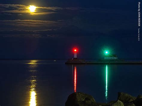 Full Moon Over Lake Superior In Duluth 16 July 2020 Flickr