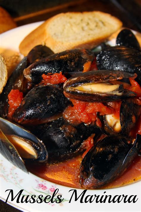 An olive garden waitress called the police on a family acting strangely at dinner, saving the children from their allegedly abusive parents. For the Love of Food: Italian Steamed Mussels Marinara