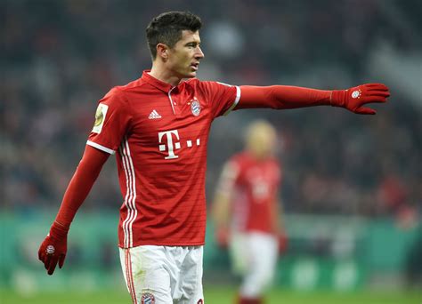 Bayern Munich Star Robert Lewandowski Warns Arsenal Ahead Of Champions