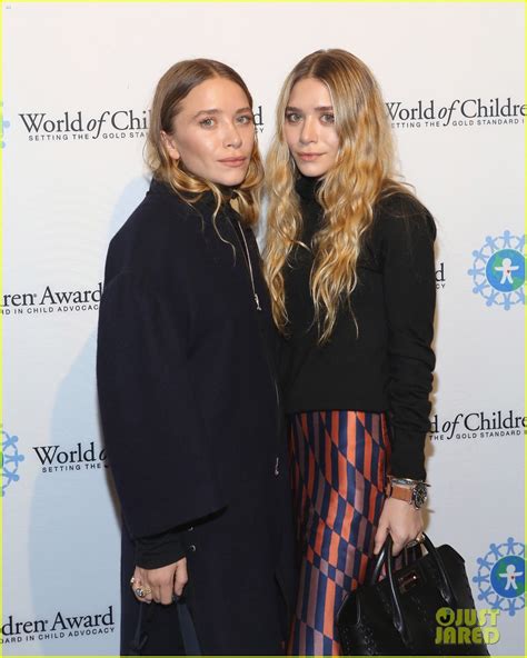 Mary Kate And Ashley Olsen Reveal Their Must Carry Clutch Items Photo