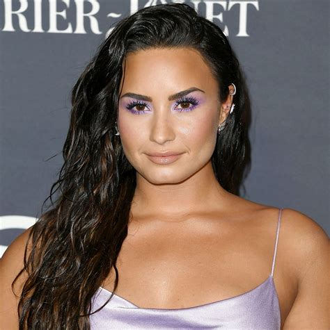 Get Demi Lovato's Lavender Eyeshadow from the InStyle Awards | InStyle.com