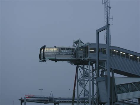 Passenger Boarding Bridges Lohkoasennus Oy