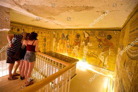 American Tourists Visit King Tutankhamuns Burial Editorial Stock Photo