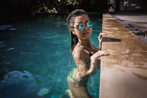 Wallpaper Swimming Pool Tanned Bikini Sunglasses Wet Hair