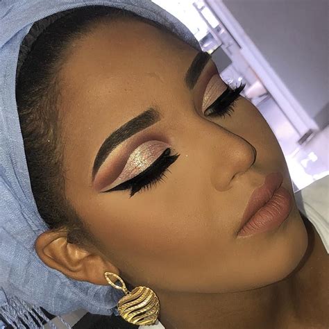 Maquillaje Profesional On Instagram “clienta Bella Para Su Sesión De Fotos Graduación 😻😻😻🔥