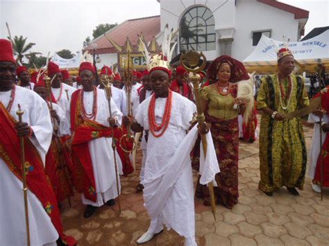 Culture 3 é o título do novo álbum dos migos. King Making In Igbo Lands - Culture (3) - Nigeria