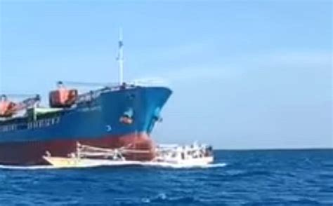 Imic Kapal Kargo Tabrak Perahu Nelayan Di Laut Takalar