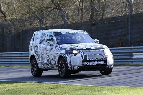 2017 Land Rover Discovery Testing At The Nurburgring Autoevolution