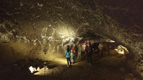 Lava Tube Cave Tours Near Bend Oregon Wanderlust Tours