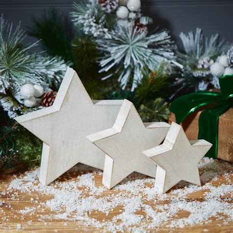 Trio Of Table Top White Wooden Stars Magpies Nest