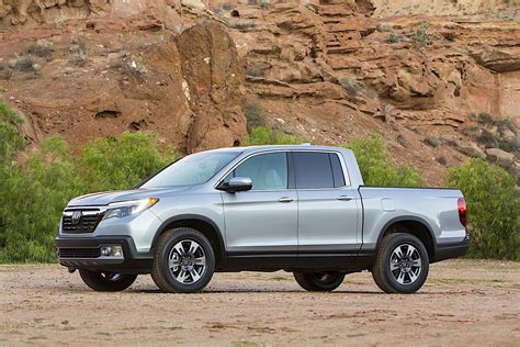 2017 Honda Ridgeline Debuts With Industry First In Bed Audio System