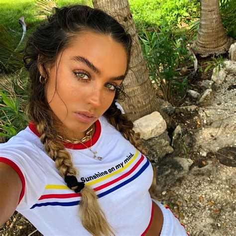 Sommer Ray On Instagram Hi 💛 Outfit From Shopsommerray 🌞 Beauty