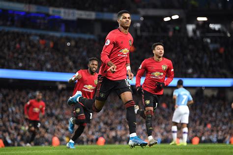 Today's big game involves manchester united as they look to pull away from leicester city and close the gap to manchester city with a win against brighton. ヴァーディの逃げ切りか、それとも…プレミアリーグ得点王争いに要注目! | サッカーキング