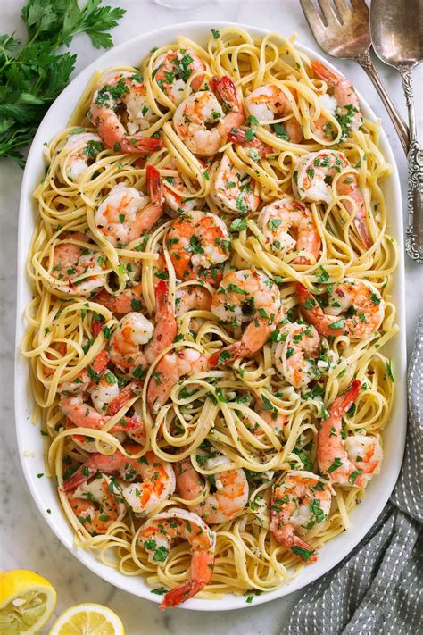 Italian cooks in the united states swapped shrimp for scampi, but kept both this classic recipe makes a simple garlic, white wine and butter sauce that goes well with a pile of pasta or with a hunk of crusty bread. Shrimp Scampi Recipe {So Easy!} - Cooking Classy