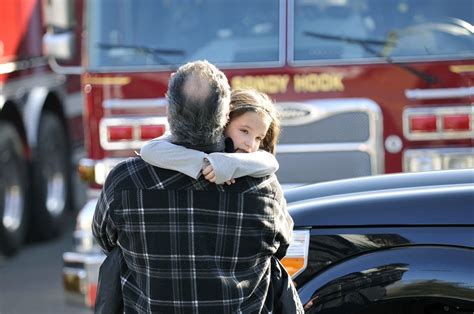 Connecticut School Massacre Heart Rending Images Ibtimes Uk