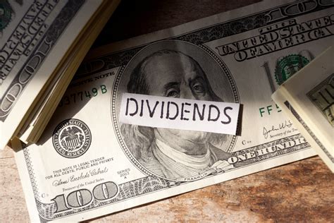 2 Best Dividend Stocks To Invest 1000 In Right Now The Motley Fool