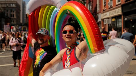 Lgbt Queer Trans Wir Erklären Die Wichtigsten Begriffe Zum Mitreden