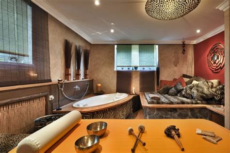 Private African Spa Suite Ammergauer Alpen Hotel Lounge