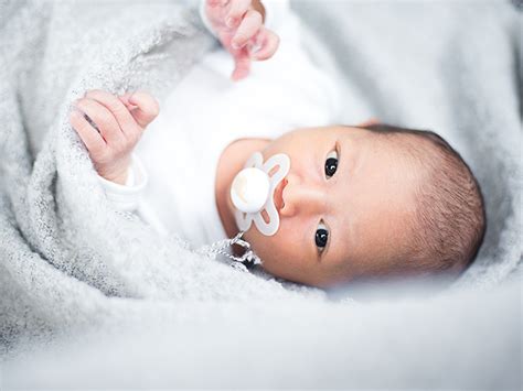 Giving Your Newborn A Pacifier Sleep Safety When To Use More