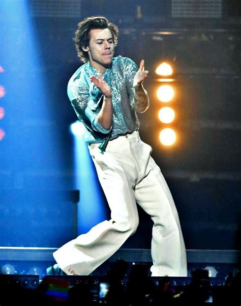 my definitive ranking of harry styles 2018 tour outfits harry styles harry styles pictures
