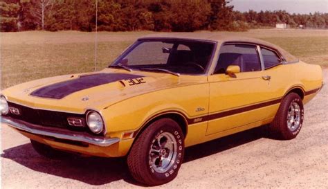 1970 Ford Maverick Colors Dibandingkan