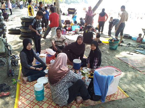 Hari ini adalah hari graduasi. Karg's Blog: UDDIN BERKELAH BERSAMA KELUARGA MAK LANG DI ...