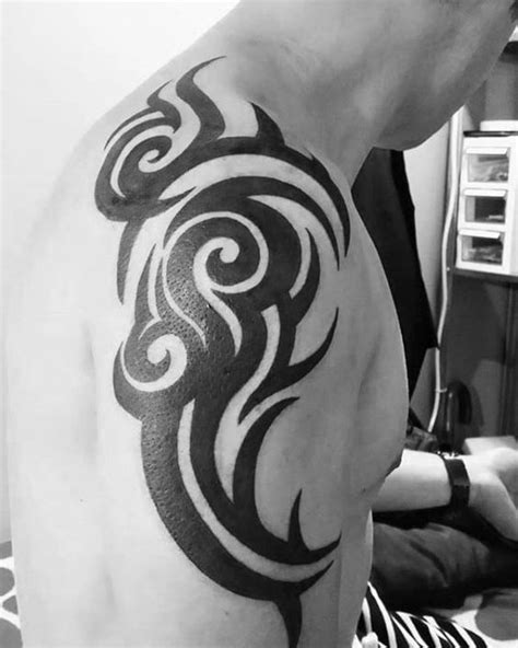 Top 111 Back Shoulder Blade Tattoos For Men