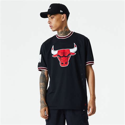 Official New Era Chicago Bulls Nba Oversized Applique Black T Shirt