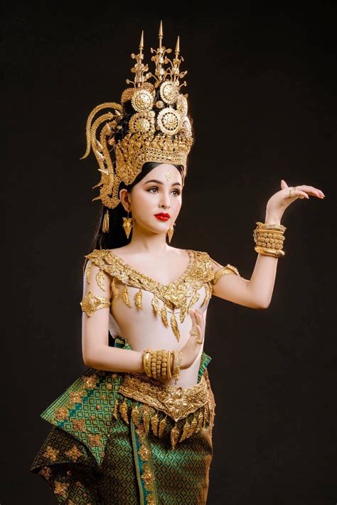 Cambodia Traditional Costume Apsara Khmer In 2021 Cam