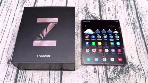 Samsung Galaxy Z Fold 2 5g Unboxing And First Impressions Youtube