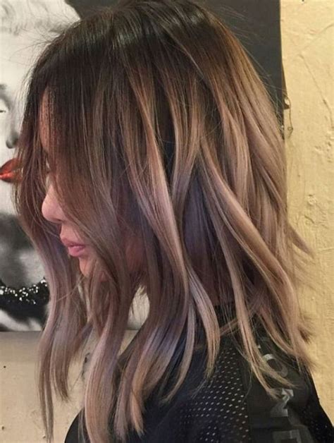 Highlights can certainly be a fun way to spice up your hair, and balayage hairstyles, in particular, can give your 'do a soft, natural look while still adding a new dimension of color. 50 Best Balayage Hair Color Ideas 2020 | CRUCKERS