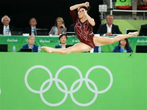 La piccola ha due mesi e mezzo ed è originaria della provincia di massa carrara. Olimpiadi di Rio 2016, ginnastica A Vanessa Ferrari sfugge ...