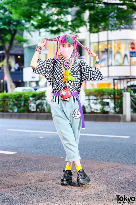 Subtiitritega jaapani amatöör täiuslik bush alasti keha vaadata. Harajuku Decora Girl in Rainbow Yarn Braids, Kinji, Milky ...