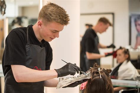 Wigan And Leigh College Hairdressing