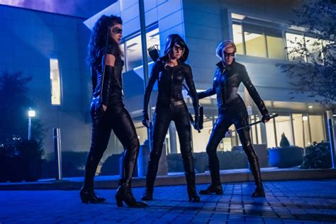 Green Arrow And The Canaries Spinoff Pilot Preview Images Arrive