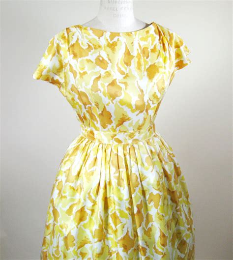 60s Yellow Gold Floral Day Dress Womens Size Small 4599 Via Etsy
