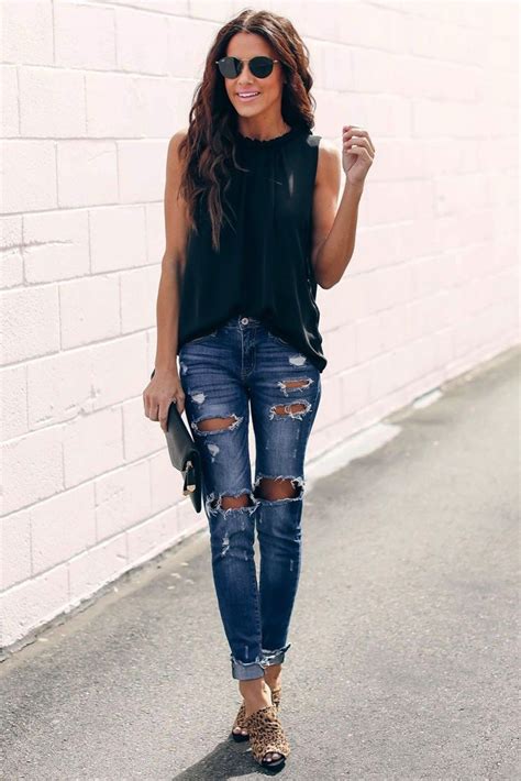 Blue Colour Combination With Sleeveless Shirt Leggings Denim Ripped Jeans Outfits For Women